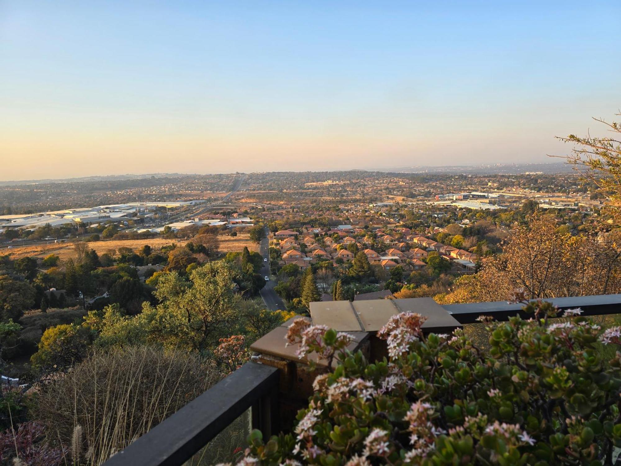 180 Degrees View On The Kloof Randburg Exterior foto